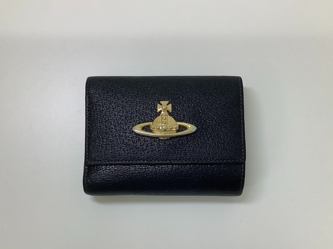 横浜市神奈川区で【Vivienne Westwood(ヴィヴィアン・ウエストウッド) 三つ折り財布】を売るなら買取専門店大吉 新子安駅前店へ